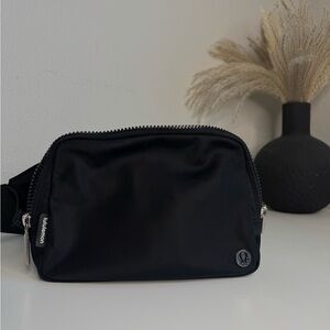 Lululemon Athletica Everywhere Belt Bag Large 2L